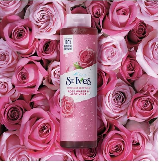 St Ives Refreshing Body Wash Rose Water and Aloe Vera