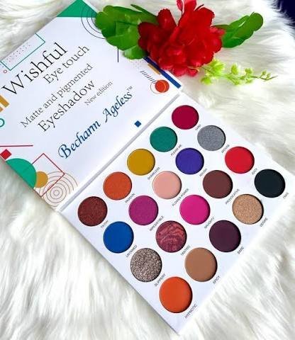 Becharm Ageless Wishful Eyeshadow Palette