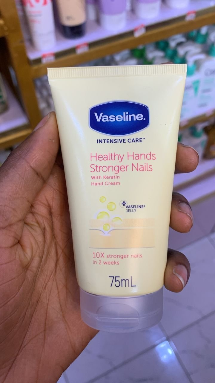 Vaseline Healthy Hands and Strong Nails Hand Cream 75ml