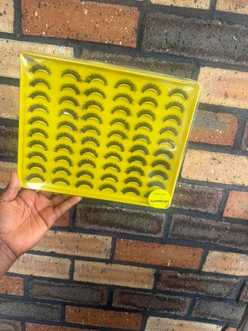 LVH Beauty 30-in-1 Talk Lashes