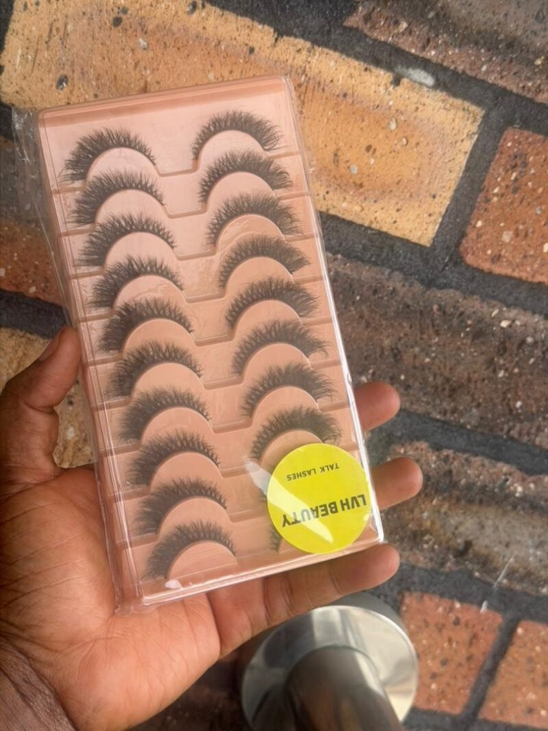 LVH Beauty 10-in-1 Cat Eyes Lashes